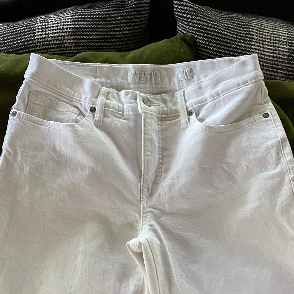 Lucky Brand Ava crop Jean in pure white Sz 10 like new